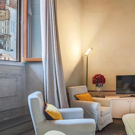 - Ricasoli Terrace Florens