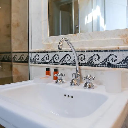 - Ricasoli Terrace Apartment *